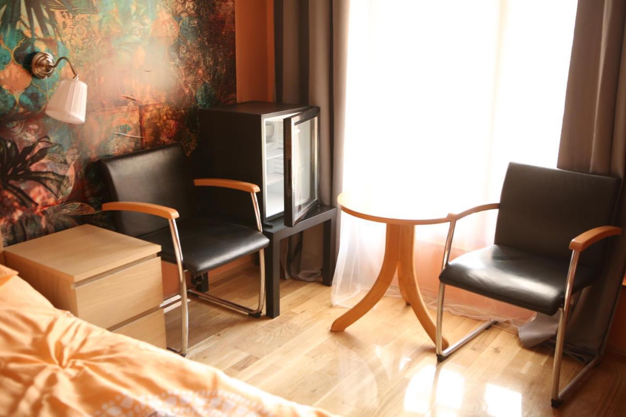 Hunyadi Panzió-Apartman Makó Exterior foto